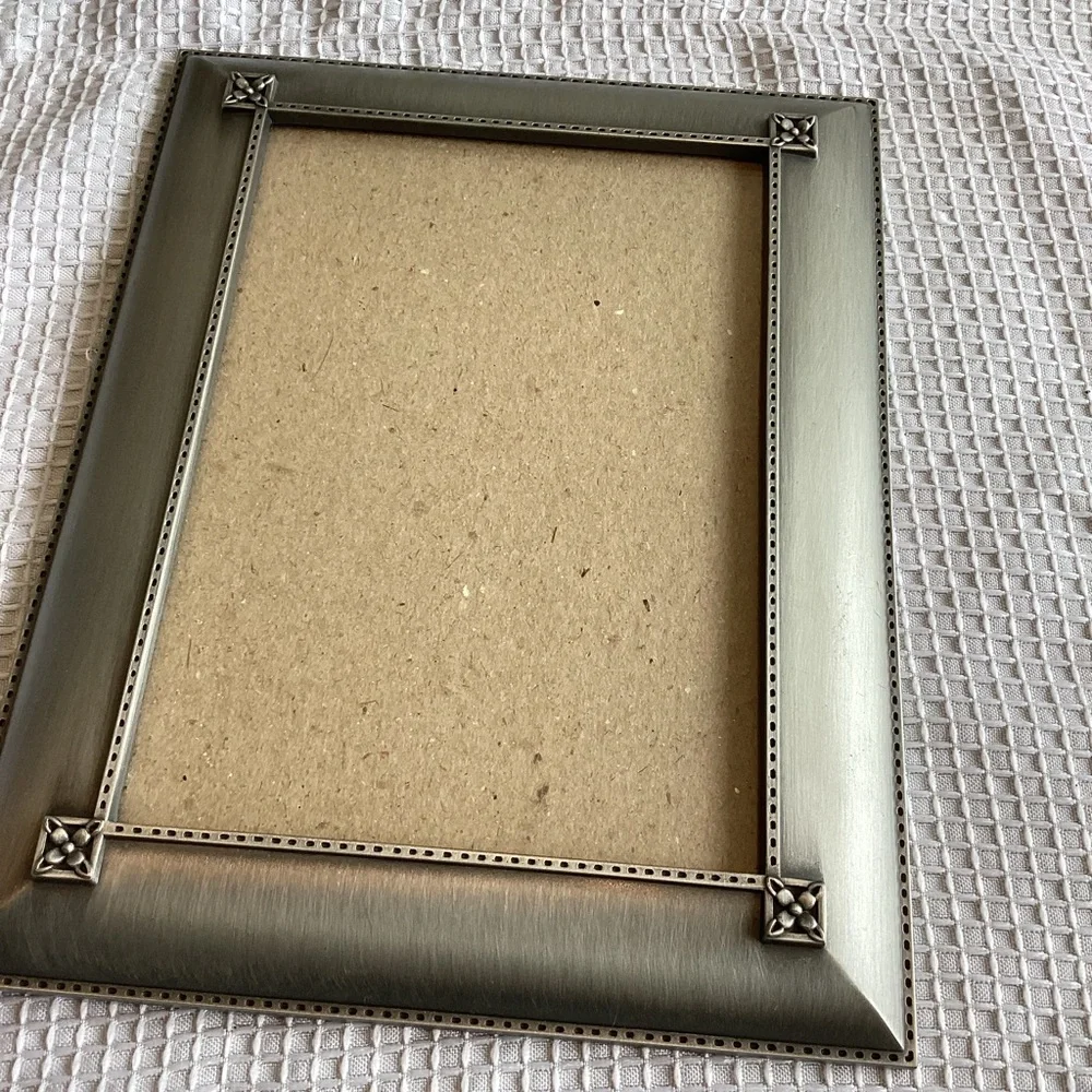 FREE Set of Silver Frames Heart Rectangle